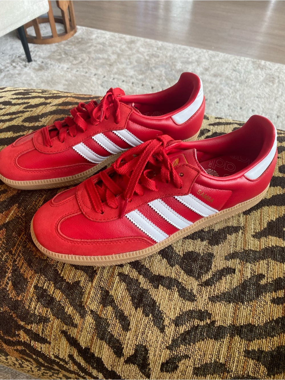 Brand new adidas Samba Red/White Lace-Up sneakers. US 7.5 - Picture 2 of 6